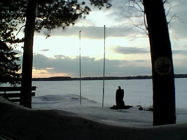 Whiteface Cam Image - Sun, 04/06/2014 7:08pm 