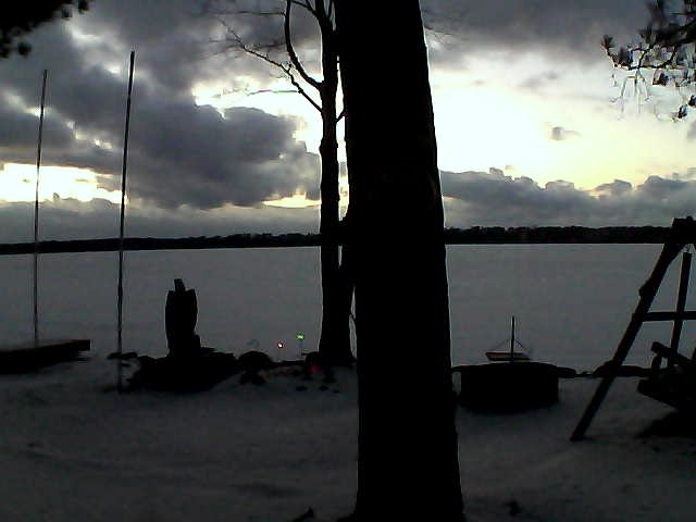 Whiteface Cam Image - Sun, 04/10/2016 8:16pm 